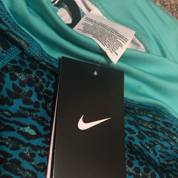 NWT LADIES NIKE XL DRI-FIT CAPRI - Picture 3 of 6